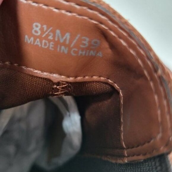 Vince Camuto Women’s Leather Stacked Heel Chelsea Boot - Picture 15 of 16